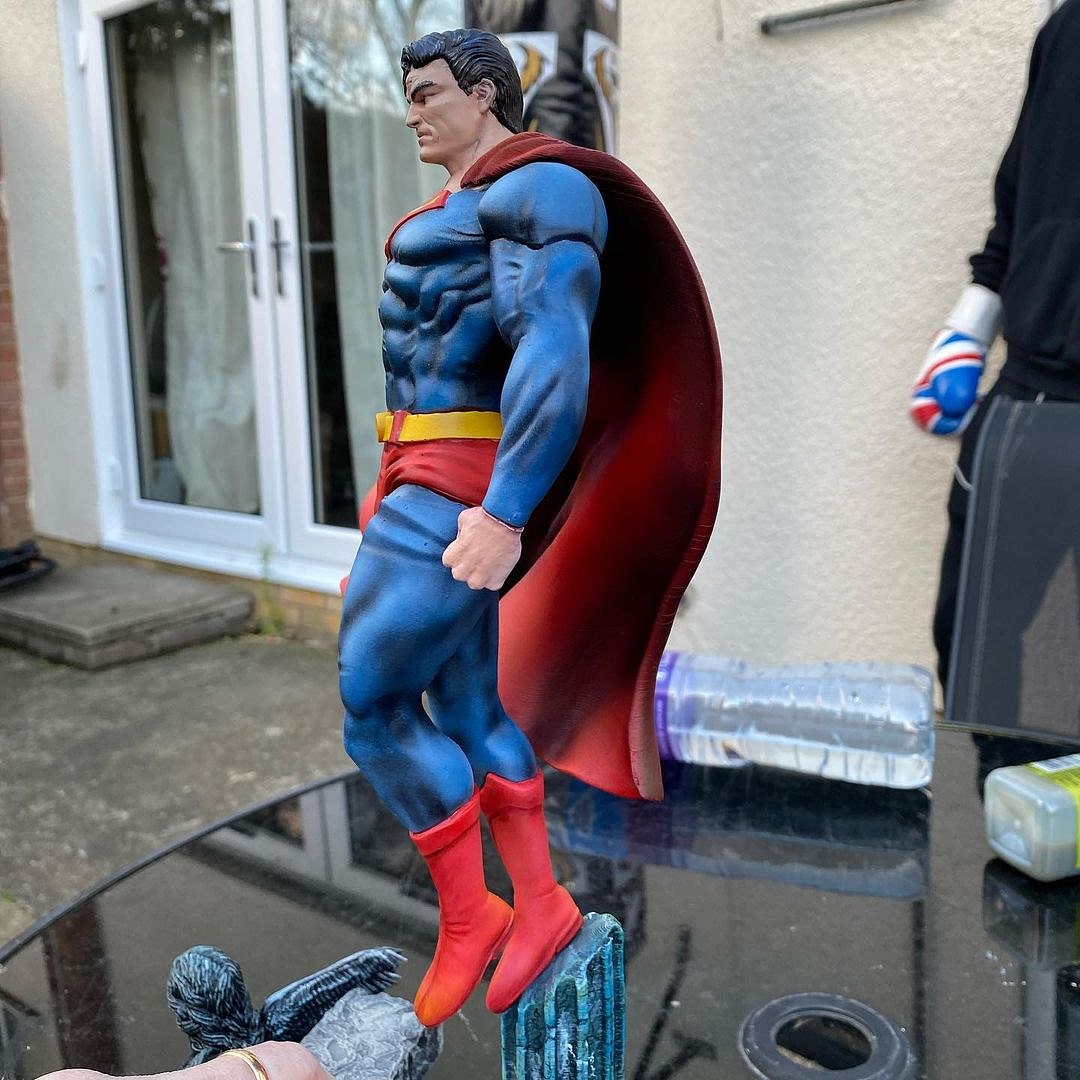 Superman Stand V2 from DC