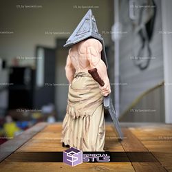 Super Basic STL Pyramid Head No Ams