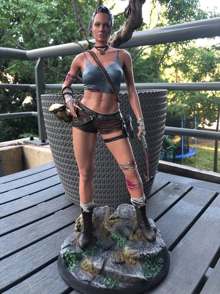 Lara Croft - Angelina Jolie From Tomb Raider