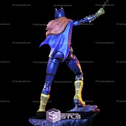 Batgirl Standing V3