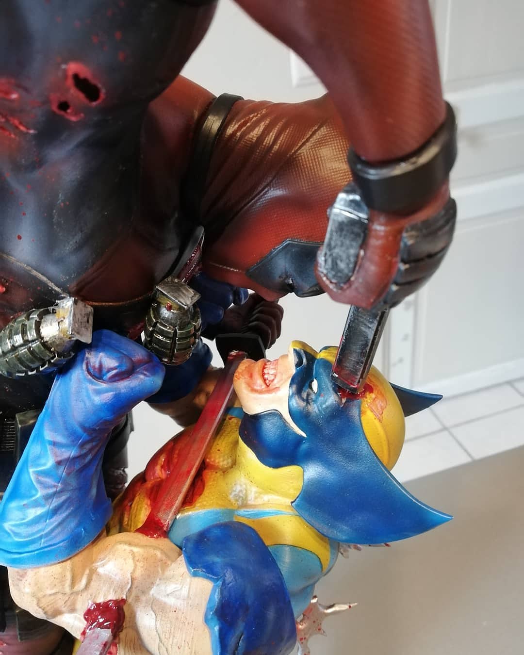Wolverine vs Deadpool from Marvel