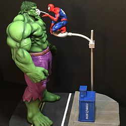 Hulk Vs SpiderMan from Marvel