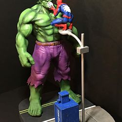 Hulk Vs SpiderMan from Marvel